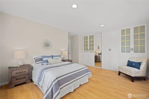 $1,425,000 | 18720 33rd Avenue Southeast, Bothell, WA 98012