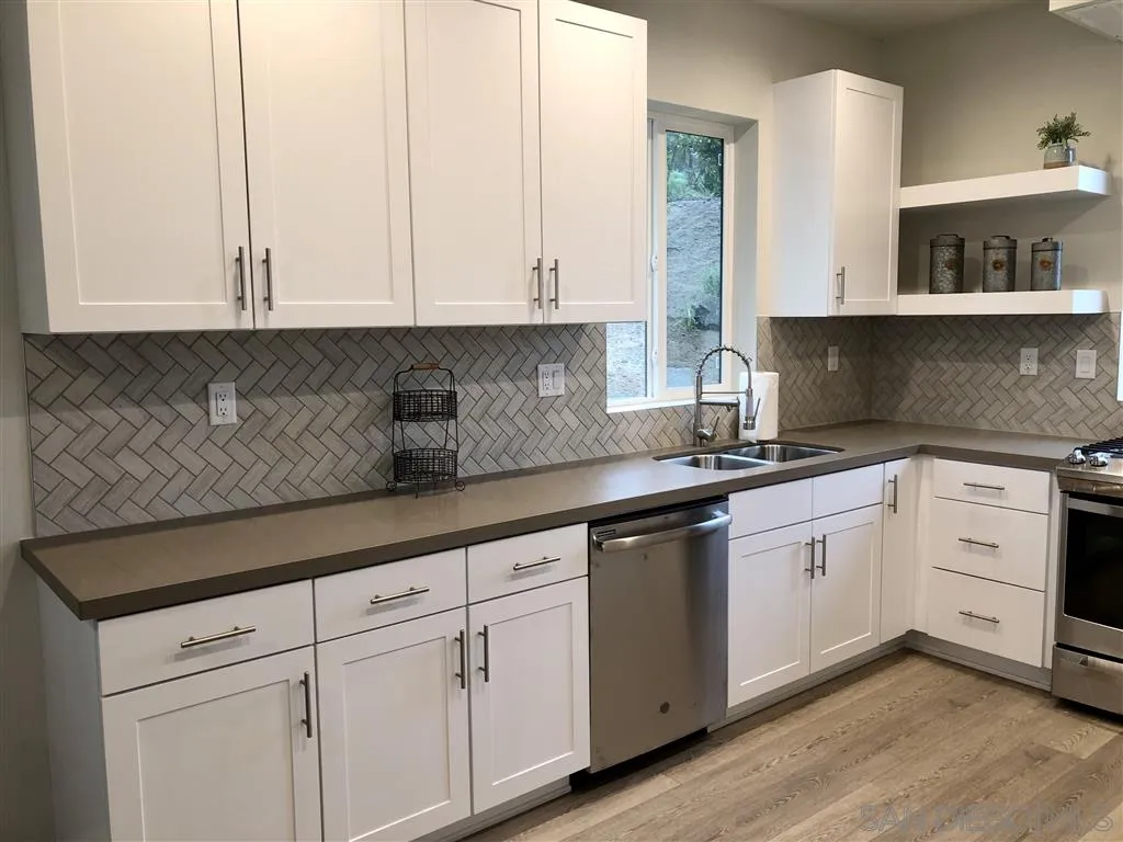 4125 North Rogers Road Spring Valley, CA 91977 - Photo 3 of 13 Gallery Image 3