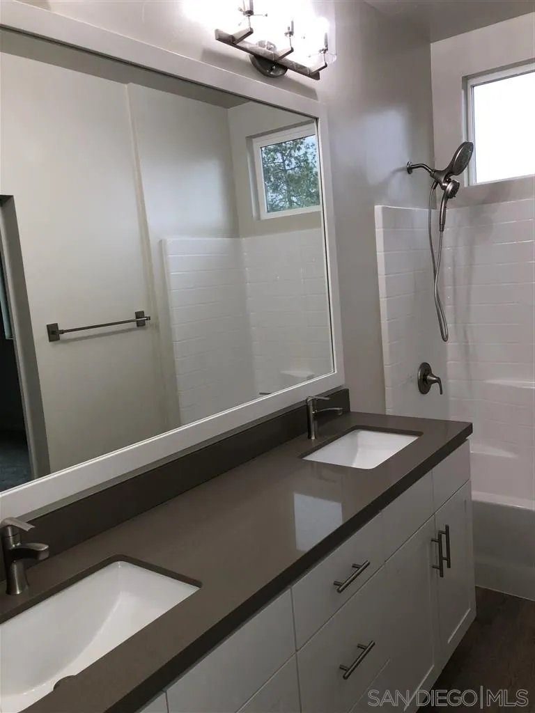 4125 North Rogers Road Spring Valley, CA 91977 - Photo 10 of 13 Gallery Image 10