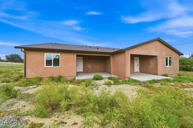 $800,000 | 17014 Keswick Dam Road, Redding, CA 96003