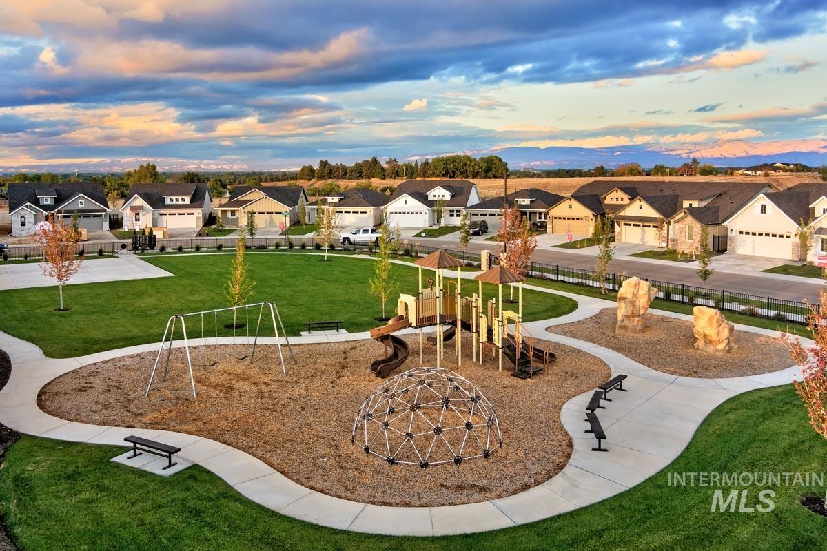 348 West Radiant Rdg Drive Meridian, ID 83642 - Photo 33 of 36 Surrounding community featuring a lawn and a residential view