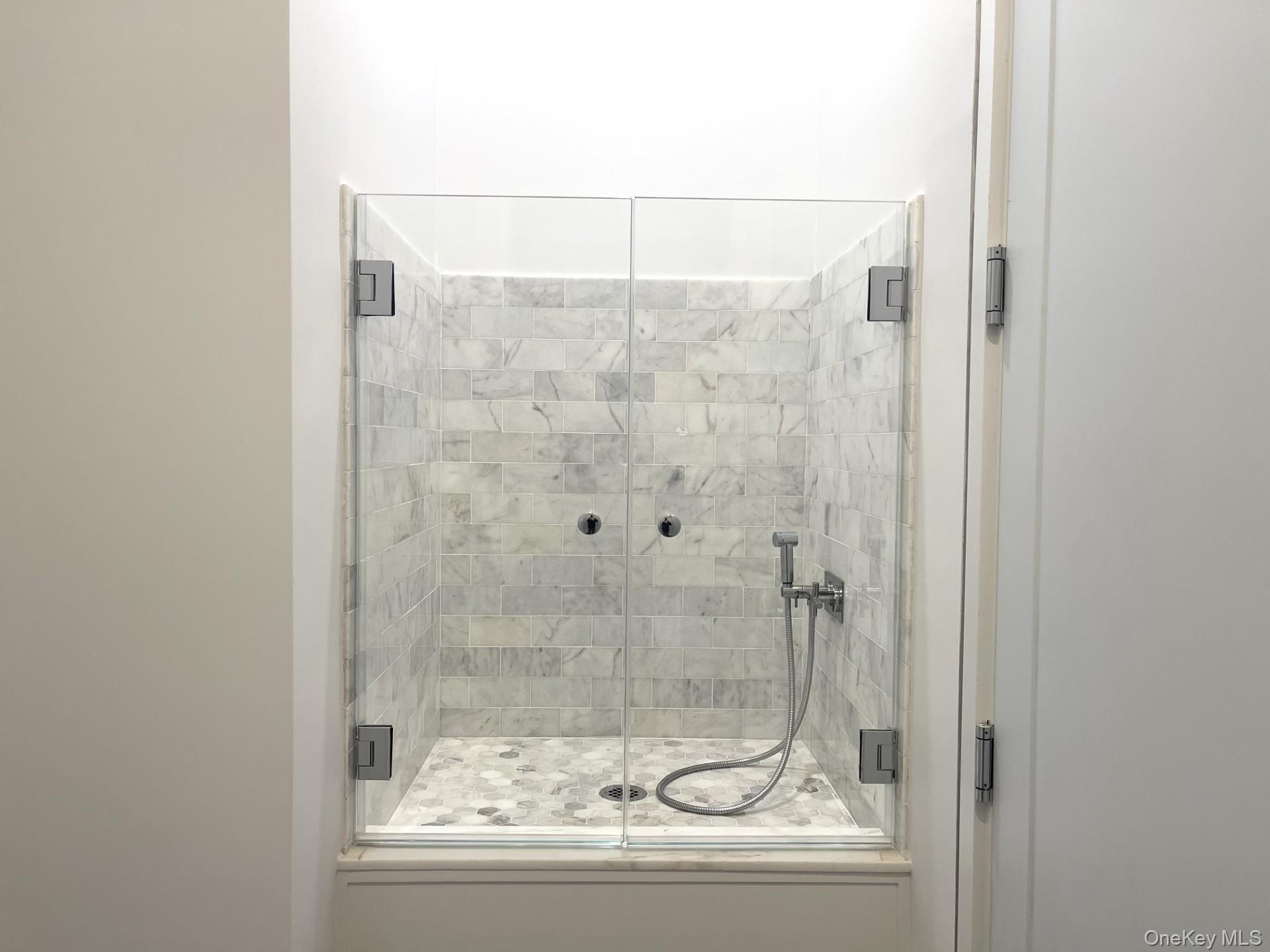 354 St Andrews Road Southampton, NY 11968 - Photo 35 of 37