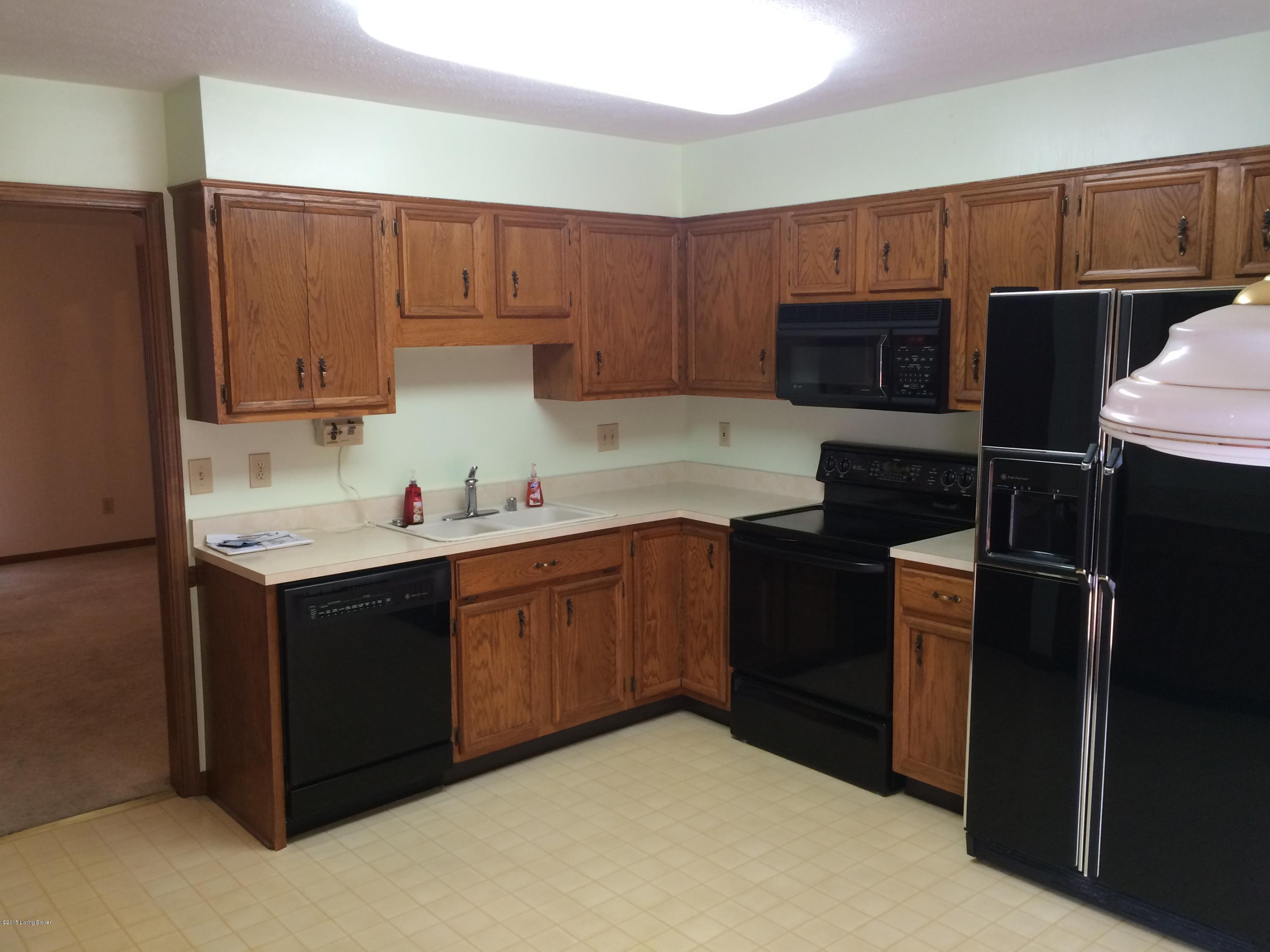 2503 Titleist Road Louisville, KY 40242 - Photo 6 of 13 Eat-in kitchen