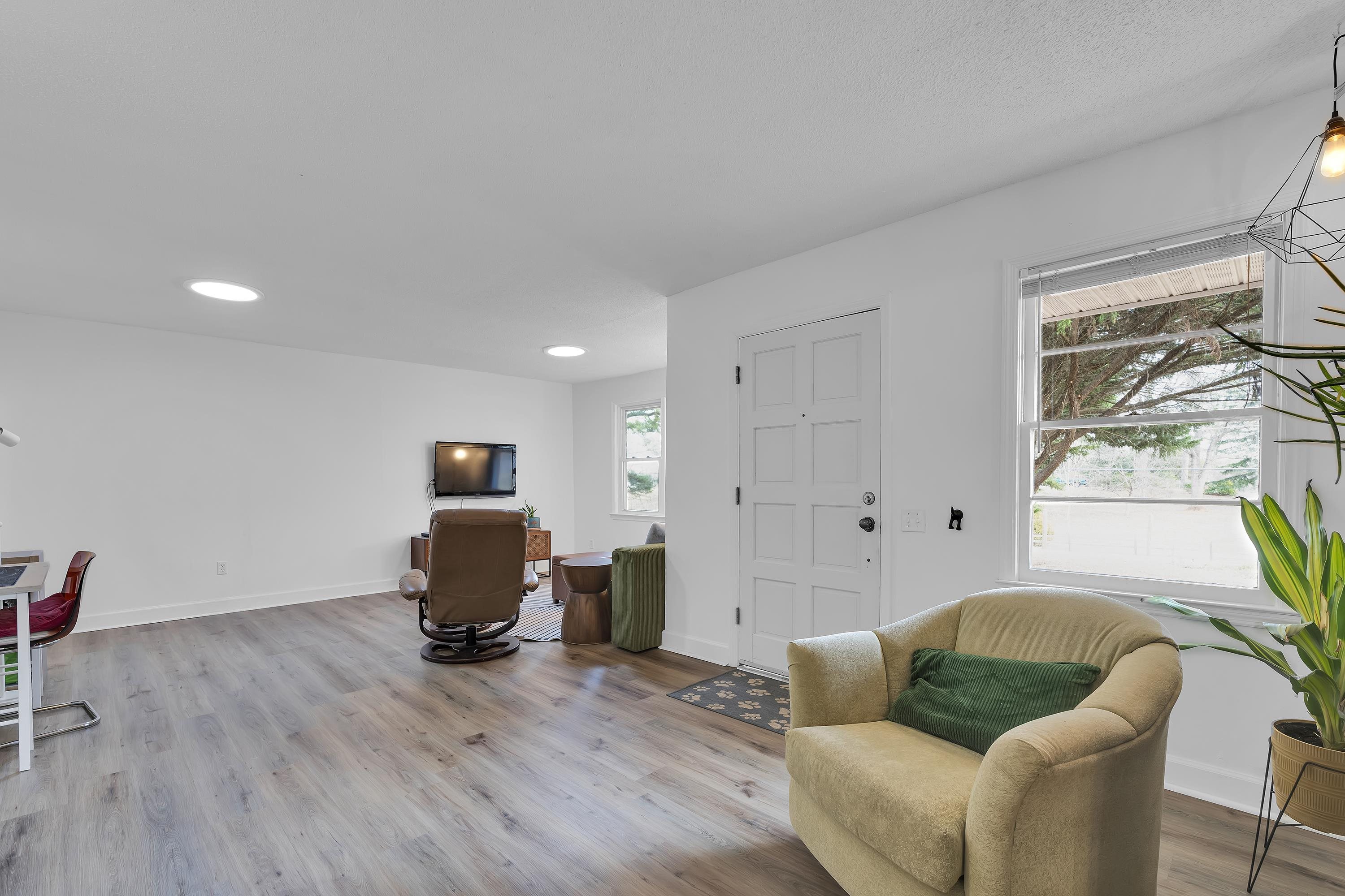 2551 Compton Bridge Road Inman, SC 29349 - Photo 7 of 34