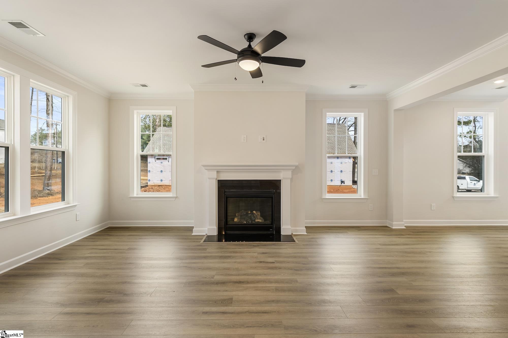 114 Lakeside Drive Anderson, SC 29621 - Photo 5 of 37