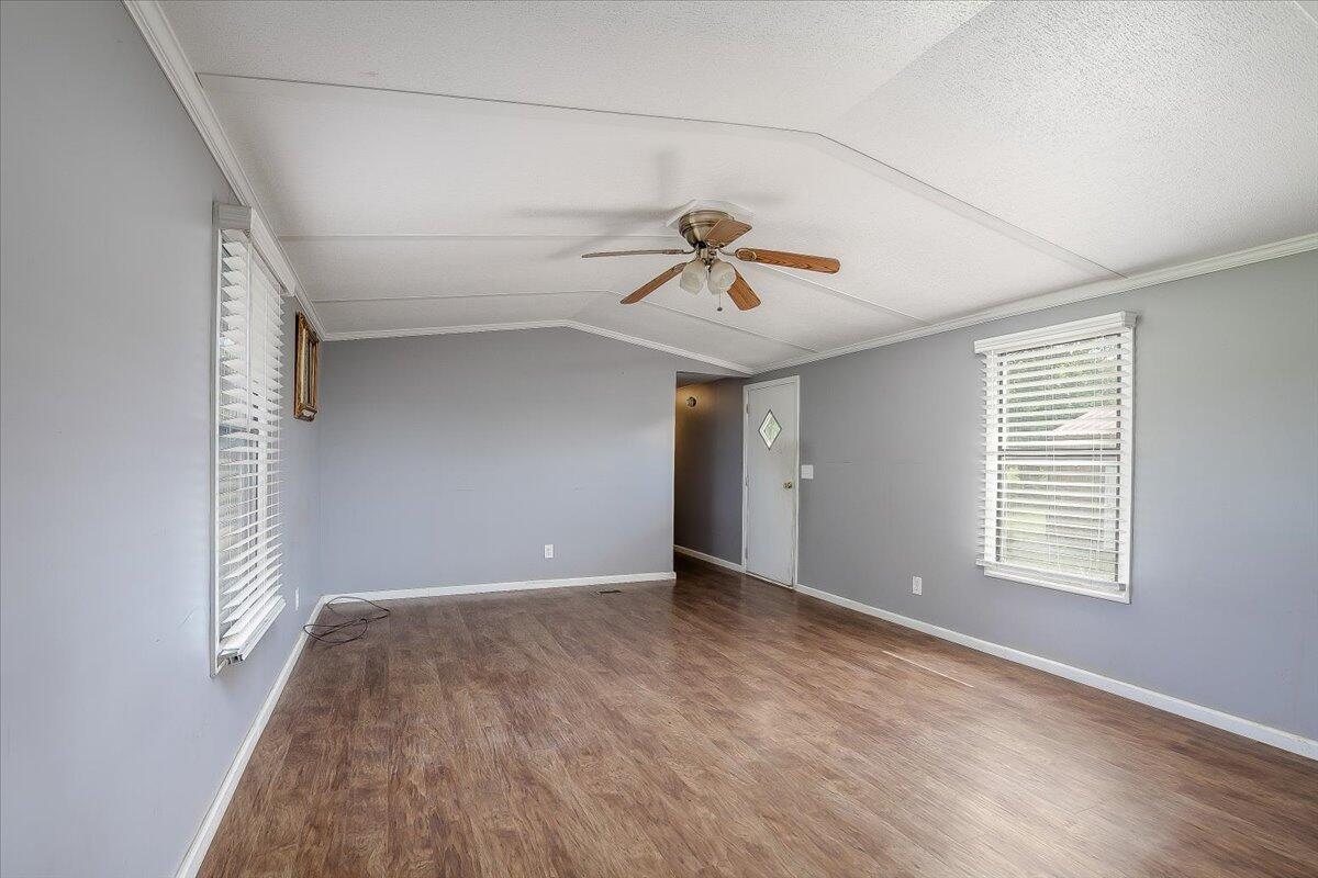 1009 Old State Rte 34 Jonesborough, TN 37659 - Photo 5 of 23 5