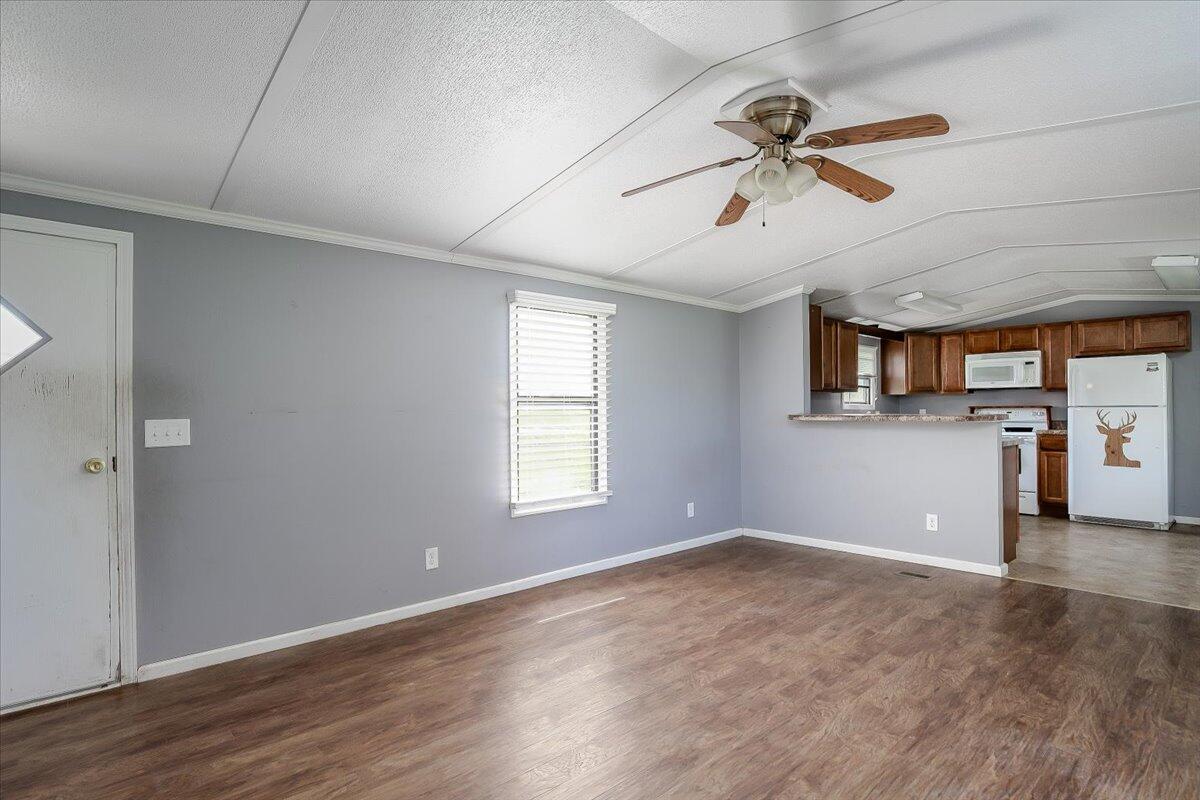1009 Old State Rte 34 Jonesborough, TN 37659 - Photo 8 of 23 8