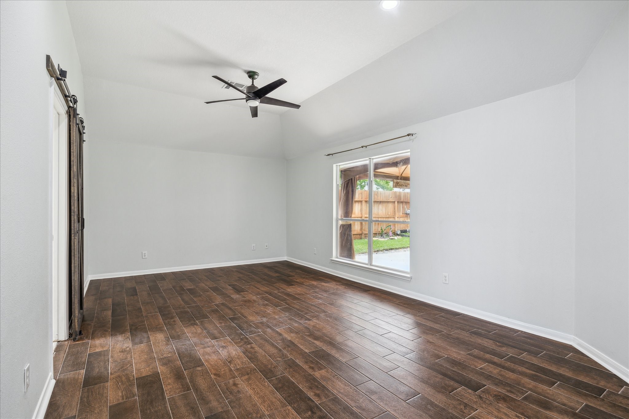 20910 Sandy Briar Court Spring, TX 77379 - Photo 18 of 28 View of the primary bedroom