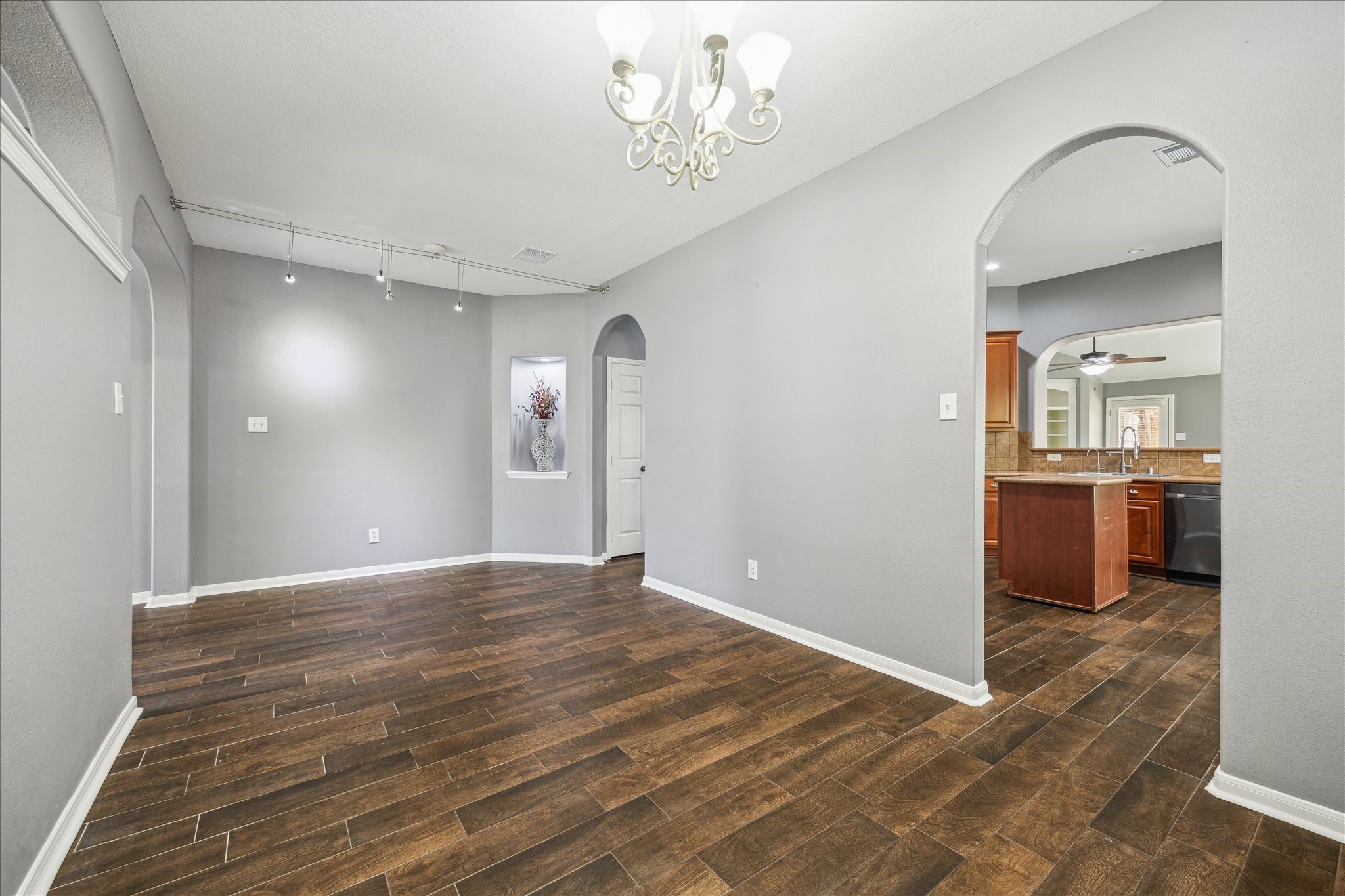 20910 Sandy Briar Court Spring, TX 77379 - Photo 7 of 28 View of the kitchen acces from formal dining