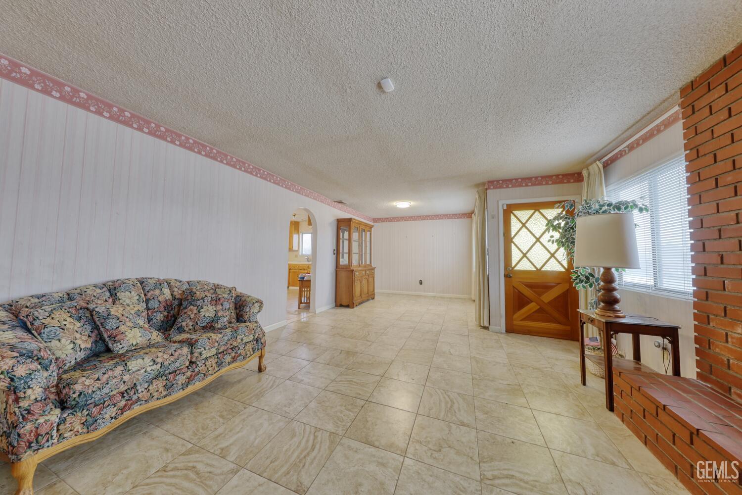 Undisclosed Address Tehachapi, CA 93561 - Photo 10 of 47