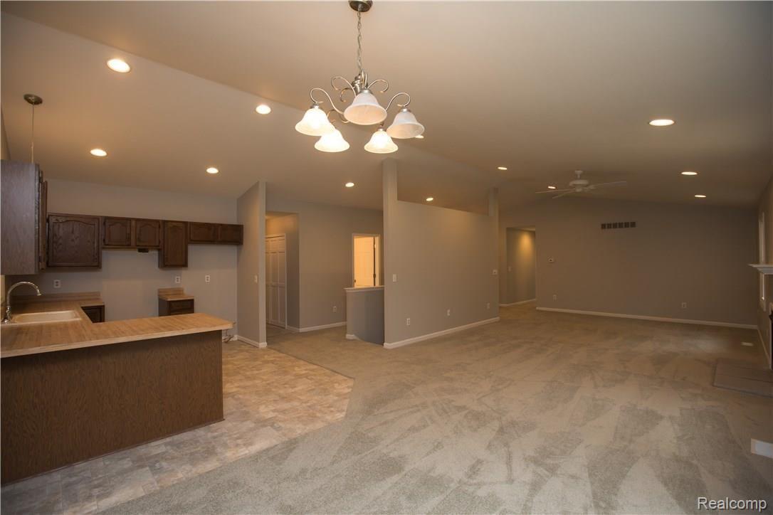 13906 Rocky Ridge Hartland, MI 48353 - Photo 15 of 73 RRK-114.jpg