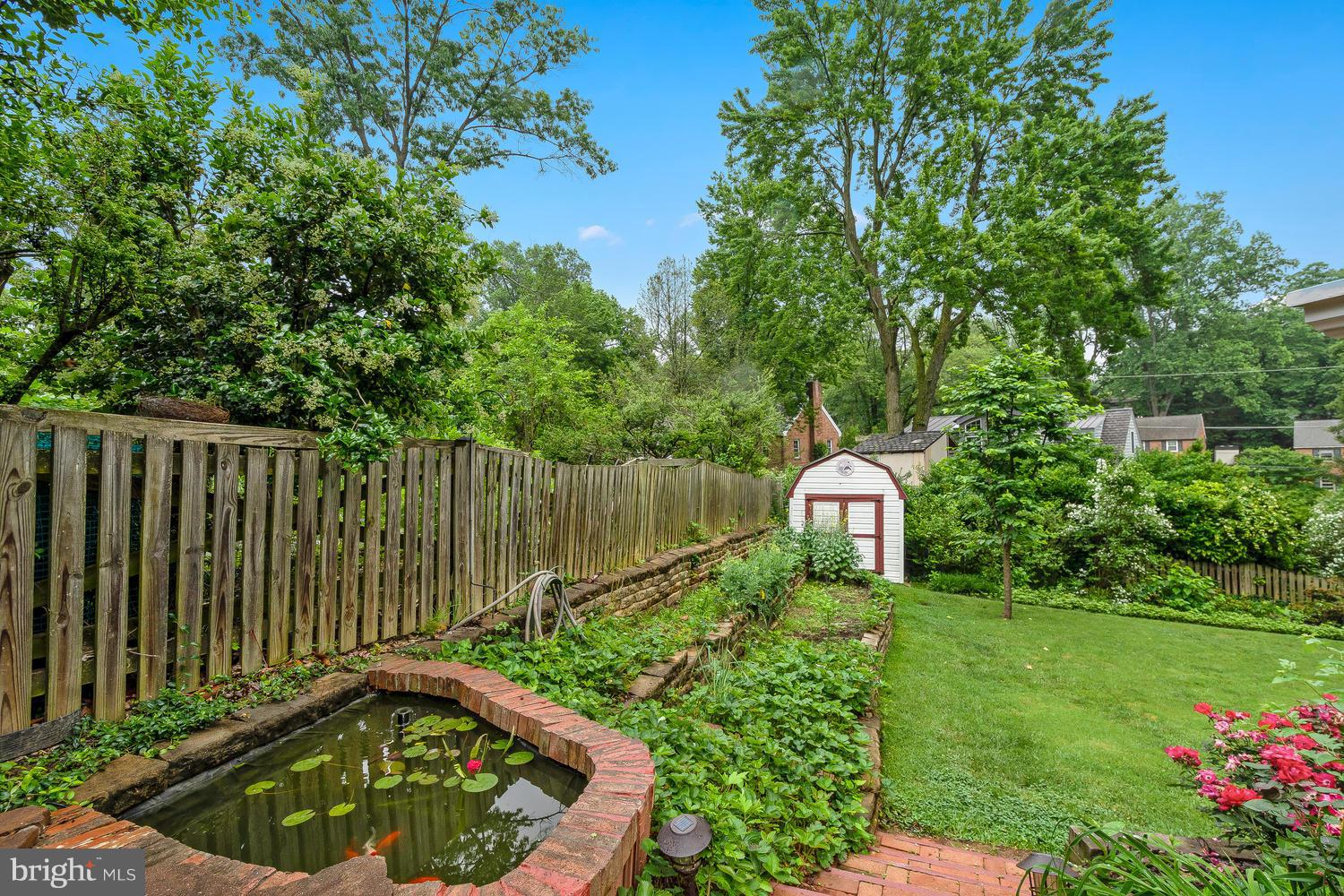 9505 St Andrews Way Silver Spring, MD 20901 - Photo 28 of 30 a garden view