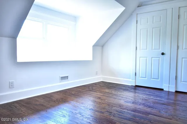 $6,950 | 149 Lake Avenue, Greenwich, CT 06830