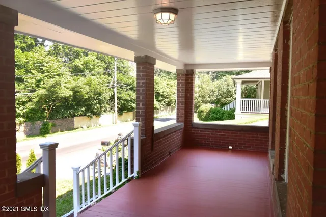 $6,950 | 149 Lake Avenue, Greenwich, CT 06830