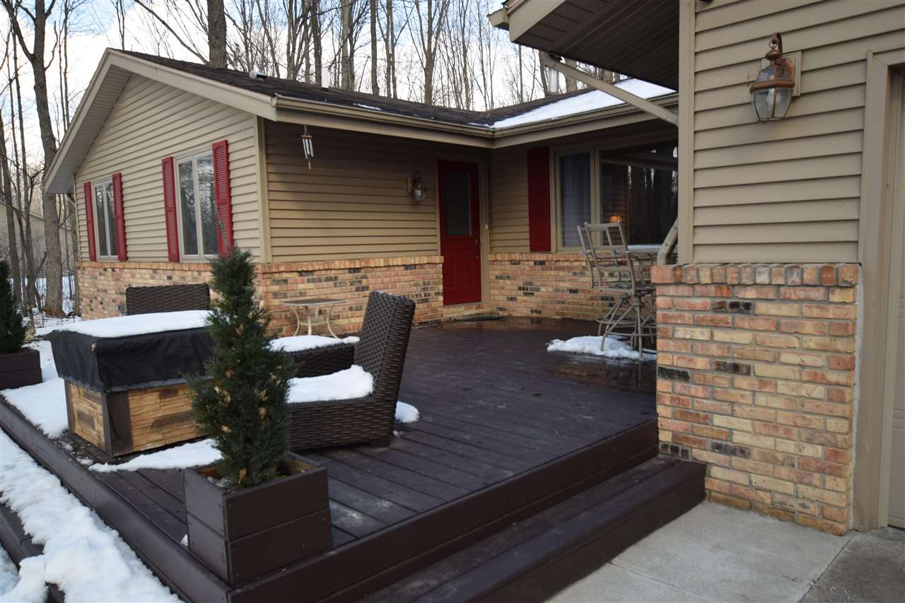3690 North Sturgeon Road Midland, MI 48642 - Photo 2 of 39 Gallery Image 2