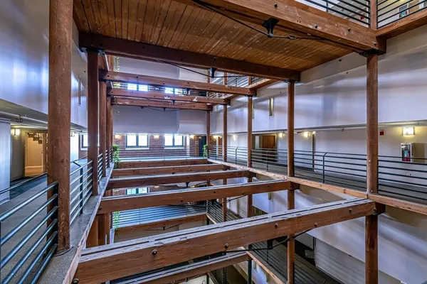 $2,400 | 200 Market Street, Unit 505, Lowell, MA 01852