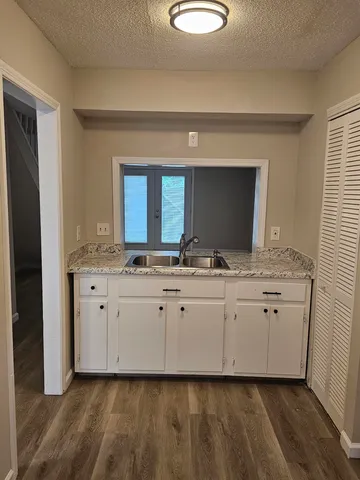 $1,050 | 5233 Flowering Peach Drive, Memphis, TN 38115