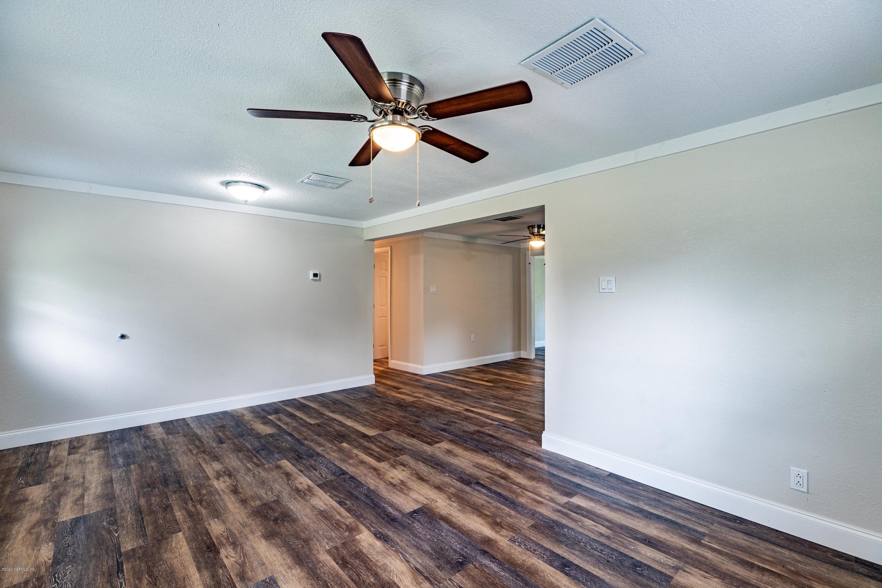620 Southwest Field Avenue Keystone Heights, FL 32656 - Photo 13 of 68 a view of an empty room