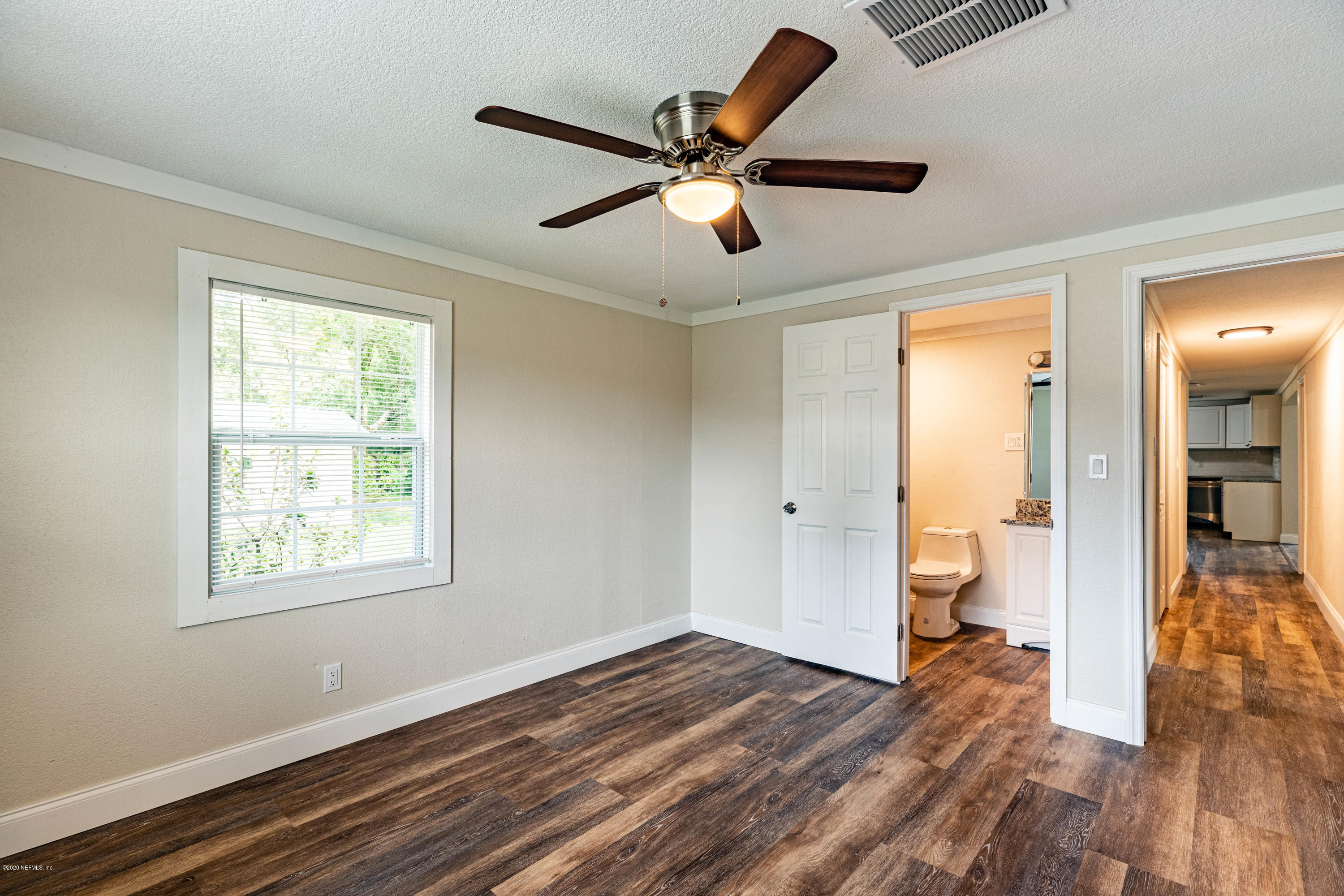620 Southwest Field Avenue Keystone Heights, FL 32656 - Photo 23 of 68 20 Owners Bedroom View 2