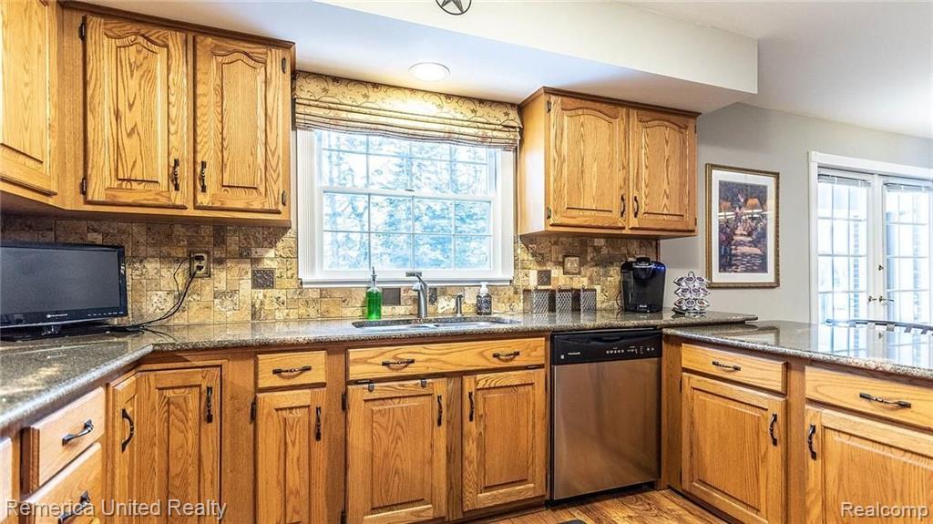24039 Woodham Road Novi, MI 48374 - Photo 19 of 51