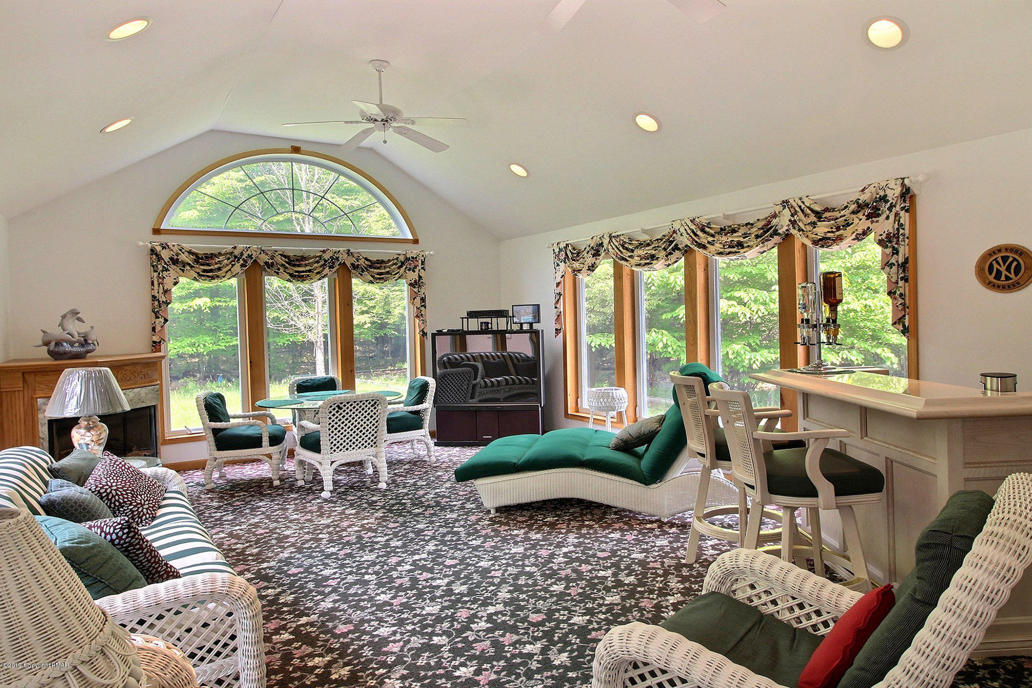 58 Bender Road Gouldsboro, PA 18424 - Photo 16 of 41 Great Room