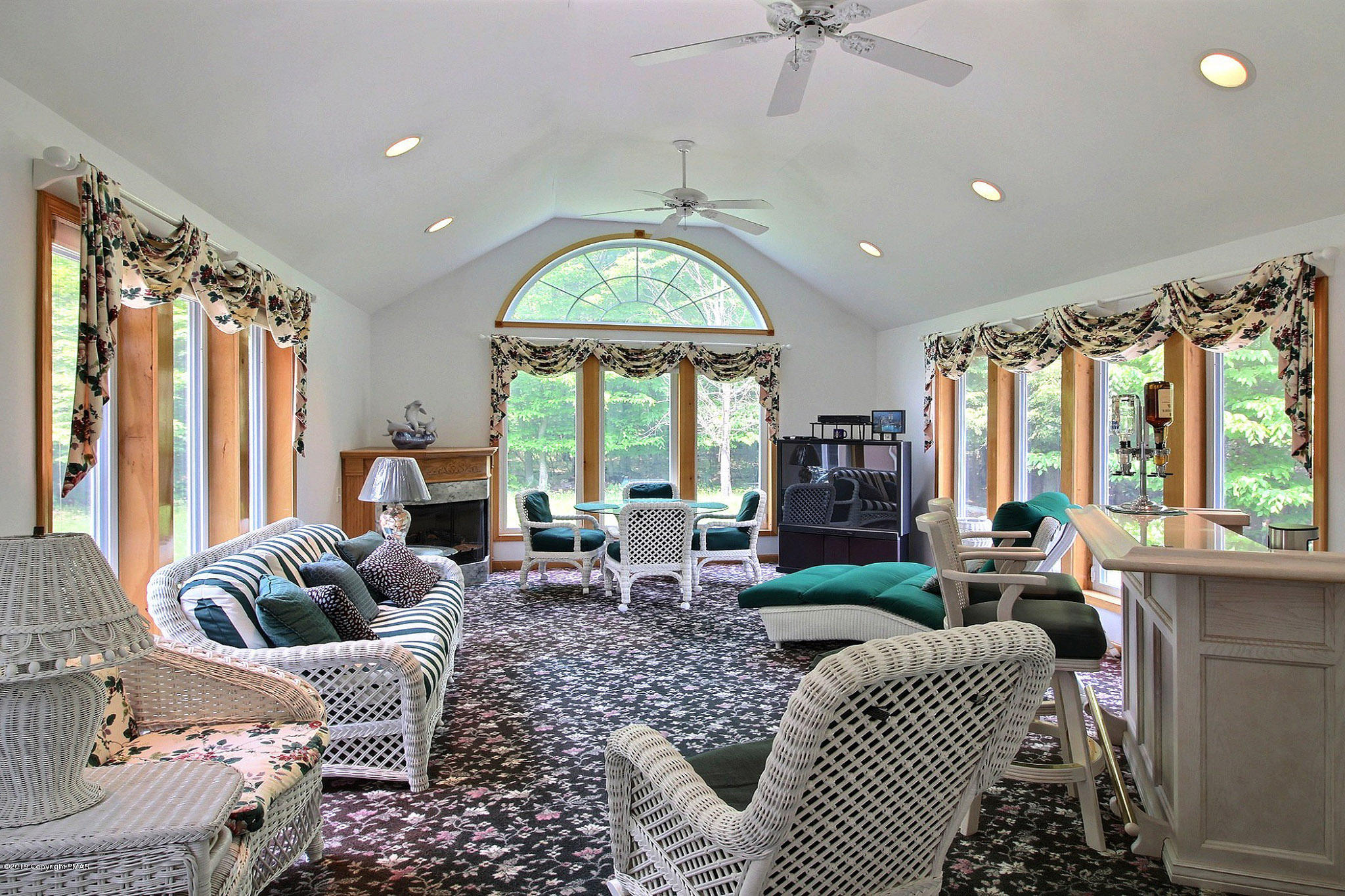 58 Bender Road Gouldsboro, PA 18424 - Photo 18 of 41 Great Room