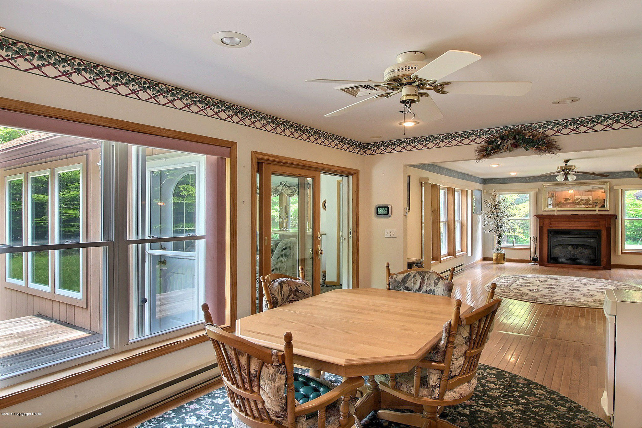 58 Bender Road Gouldsboro, PA 18424 - Photo 7 of 41 Eat In Kitchen