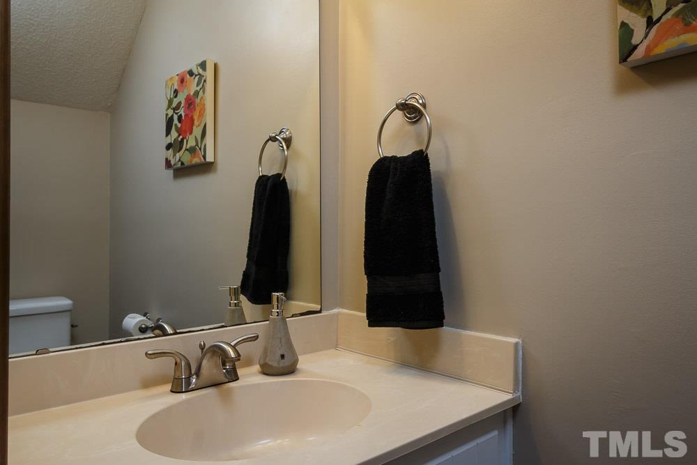 627 Bashford Road Raleigh, NC 27606 - Photo 11 of 25