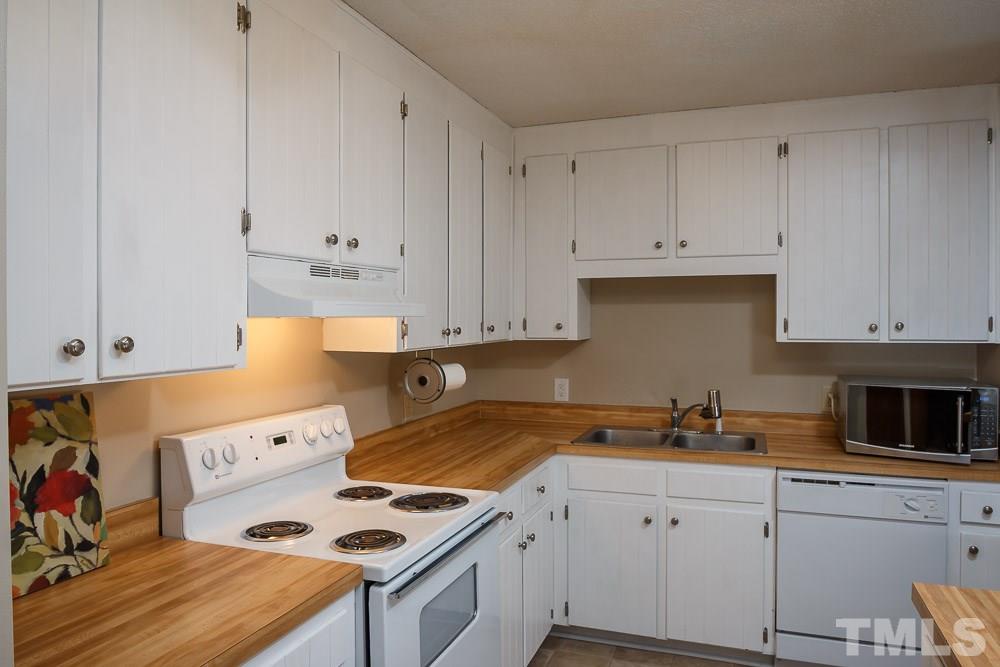 627 Bashford Road Raleigh, NC 27606 - Photo 6 of 25