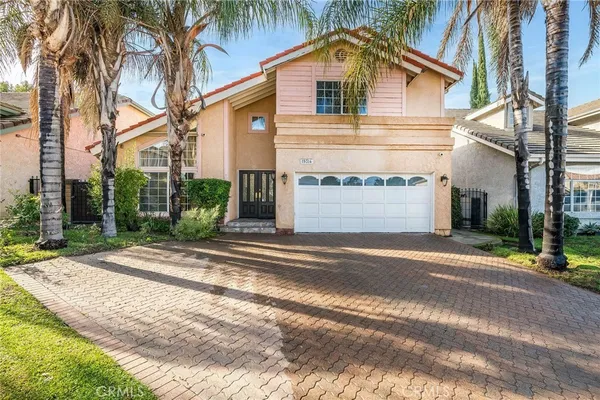 $6,900 | 19314 West Yolie Lane, Tarzana, CA 91356
