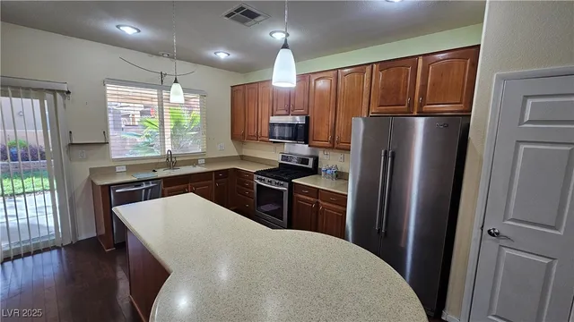 $2,040 | 9267 Grassy Weep Court, Las Vegas, NV 89178