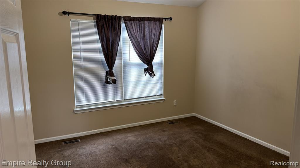 4334 Schaefer Road Dearborn, MI 48126 - Photo 5 of 9