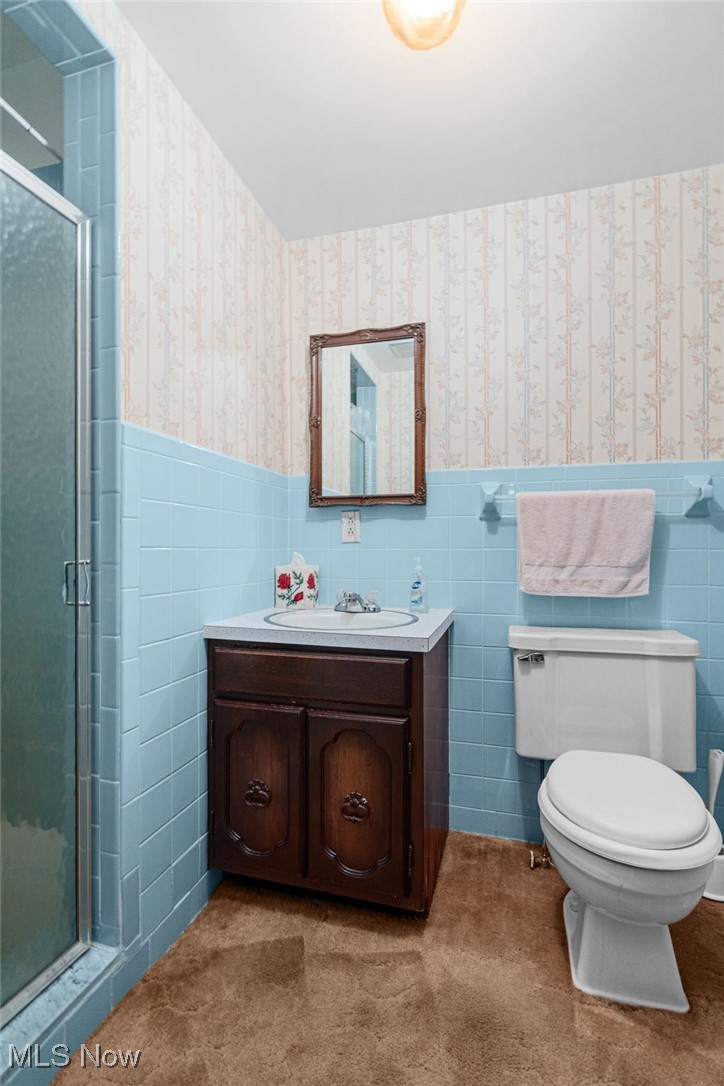 Full Bathroom, Main Level