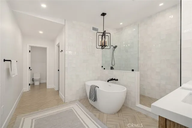 $6,300 | 24362 Via Santa Clara, Mission Viejo, CA 92692