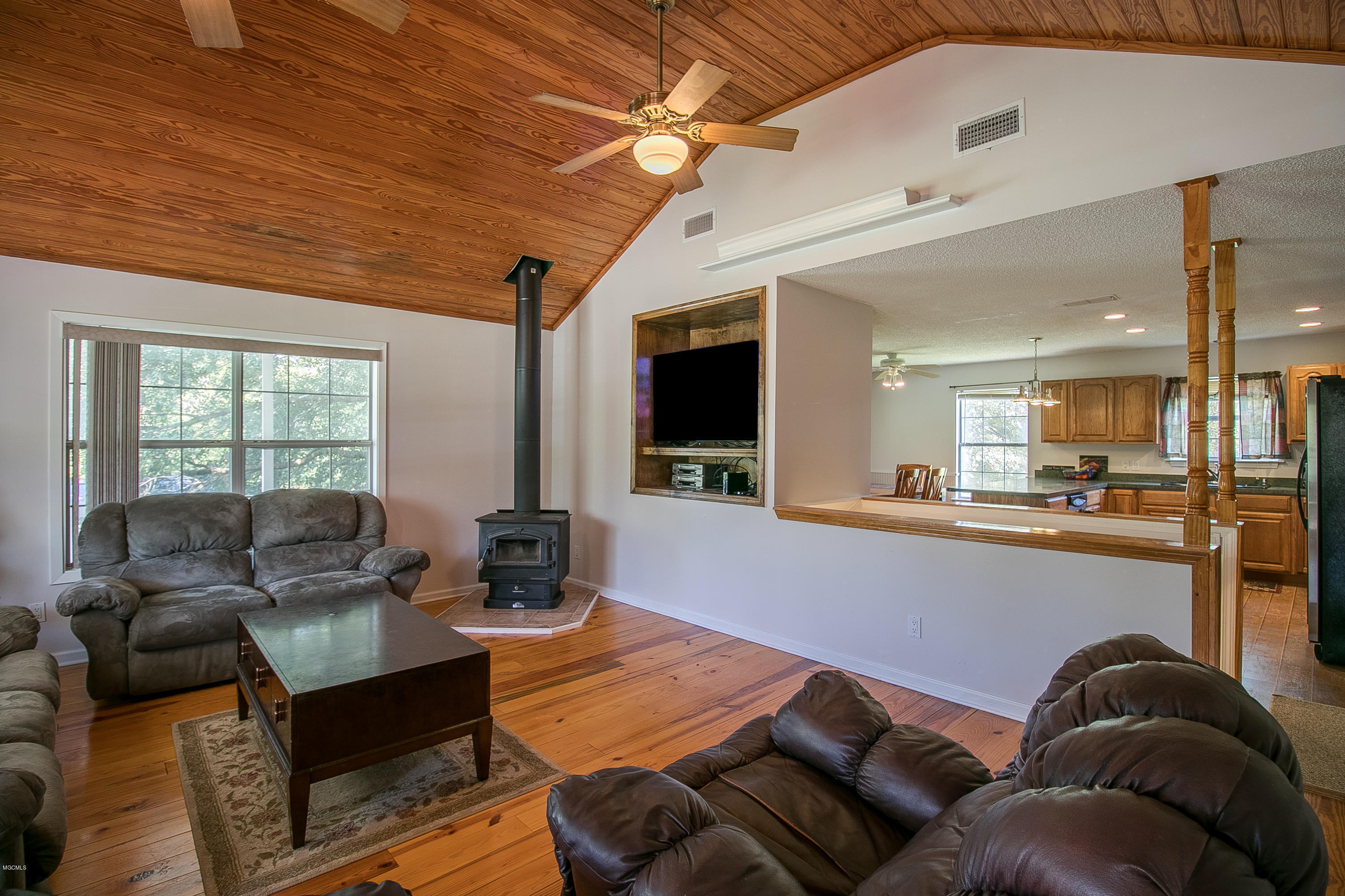 20424 Pete Hickman Road-101