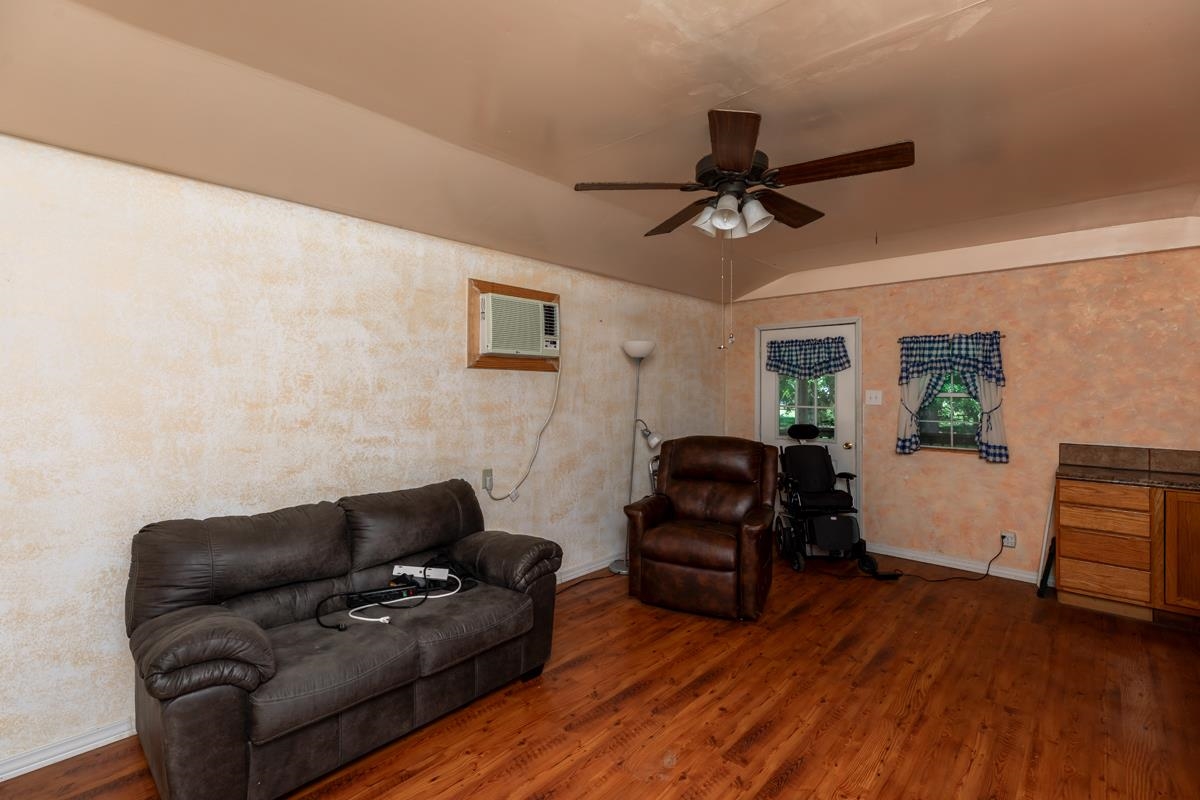2231 Neyland Road Silsbee, TX 77656 - Photo 39 of 48