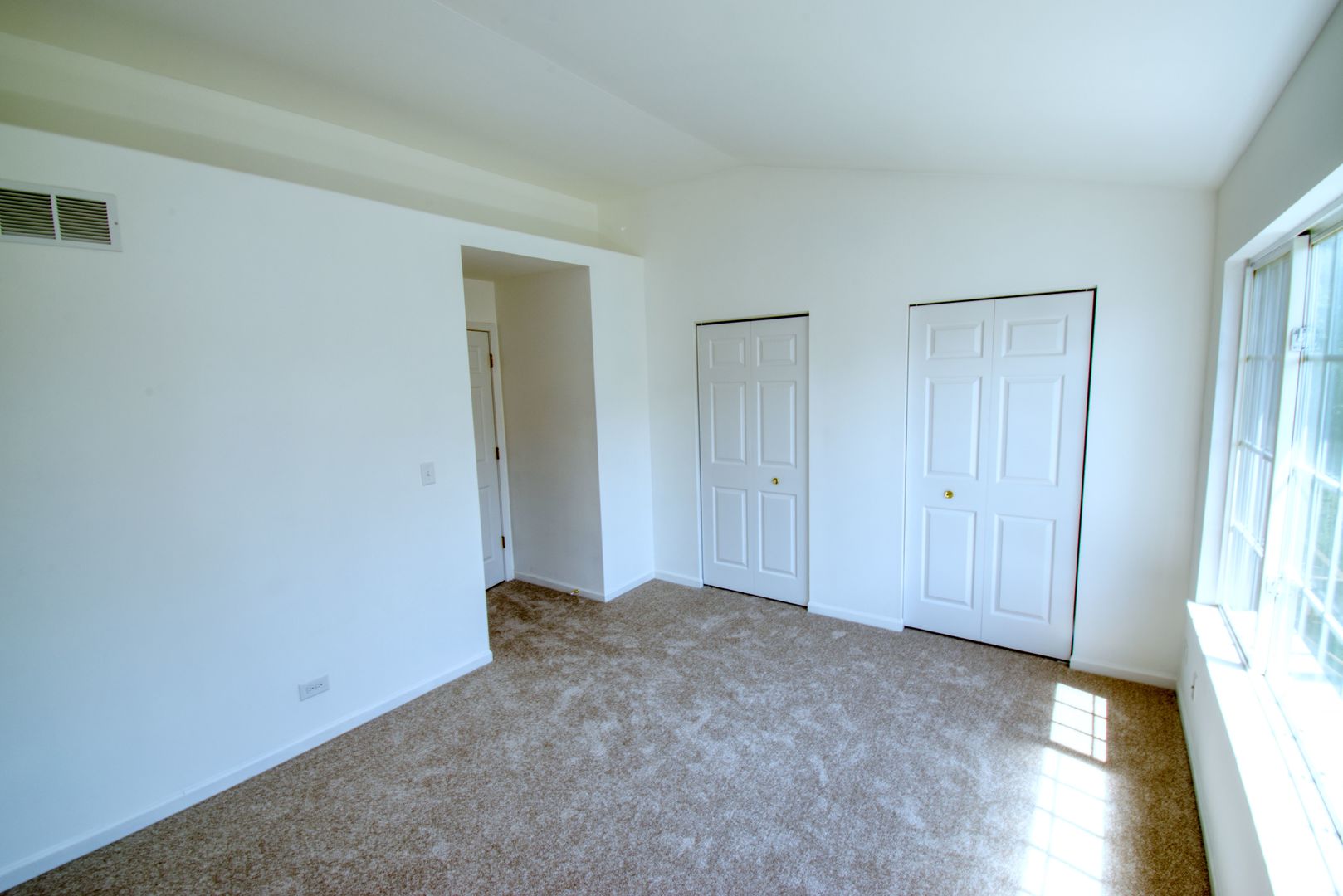 5564 Elizabeth Place Rolling Meadows, IL 60008 - Photo 14 of 21