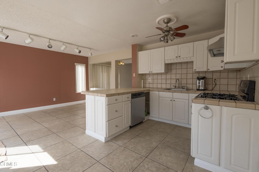 7099 Marino Place Rancho Cucamonga, CA 91701 - Photo 32 of 37 Vendome-36