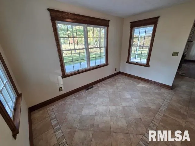 $309,900 | 3405 Piccadilly Avenue, Mount Vernon, IL 62864