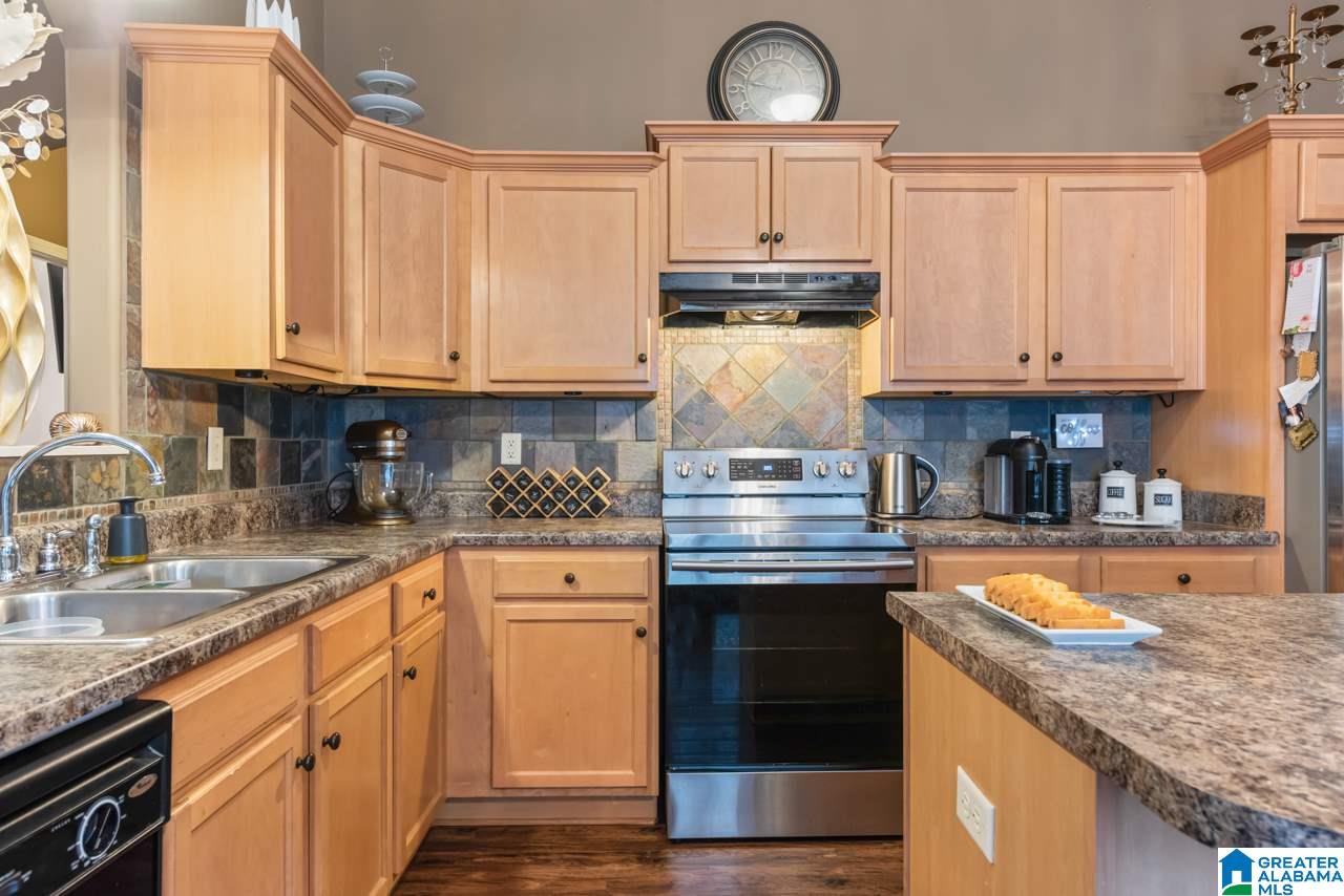129 Sharpe Street Sterrett, AL 35147 - Photo 7 of 27