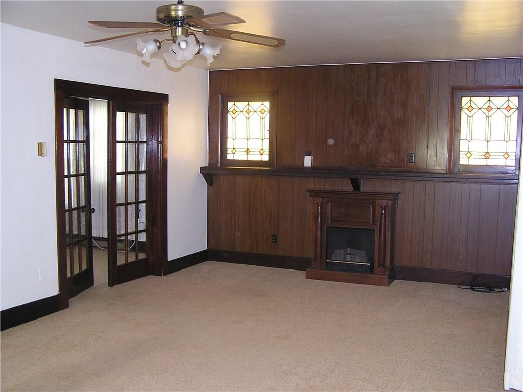 342 Redds Mill Road Charleroi, PA 15022 - Photo 2 of 16 Living room