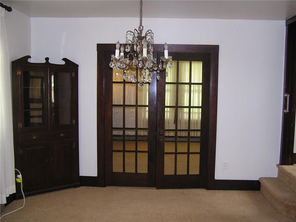 342 Redds Mill Road Charleroi, PA 15022 - Photo 3 of 16 Dining room