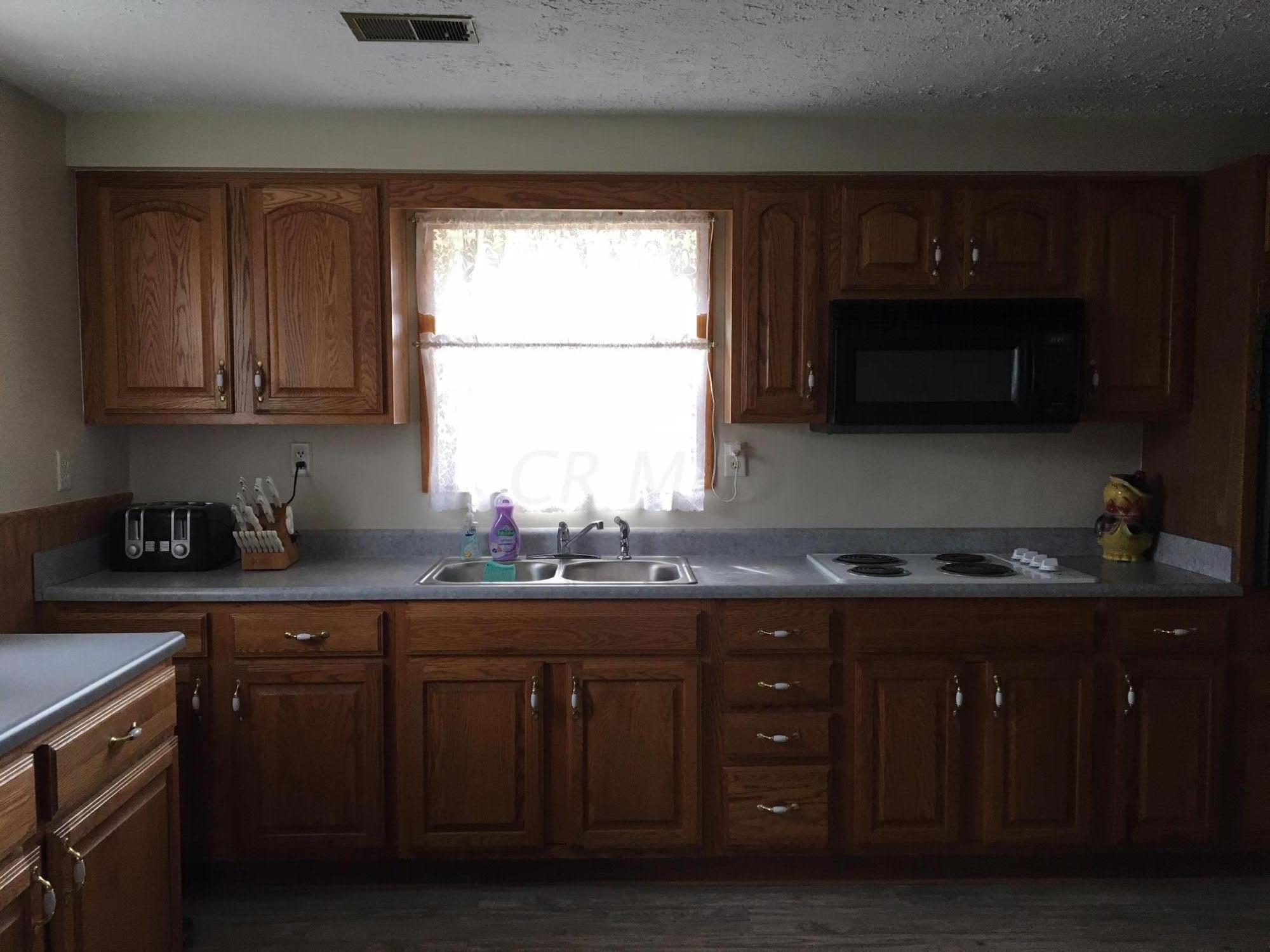 4591 Bell Station Road Circleville, OH 43113 - Photo 8 of 26