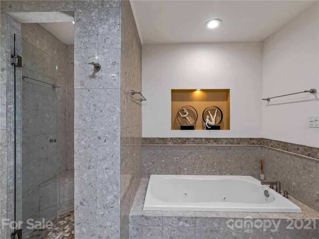 22 Sunset Summit Asheville, NC 28804 - Photo 22 of 42 a bathroom with a bathtub