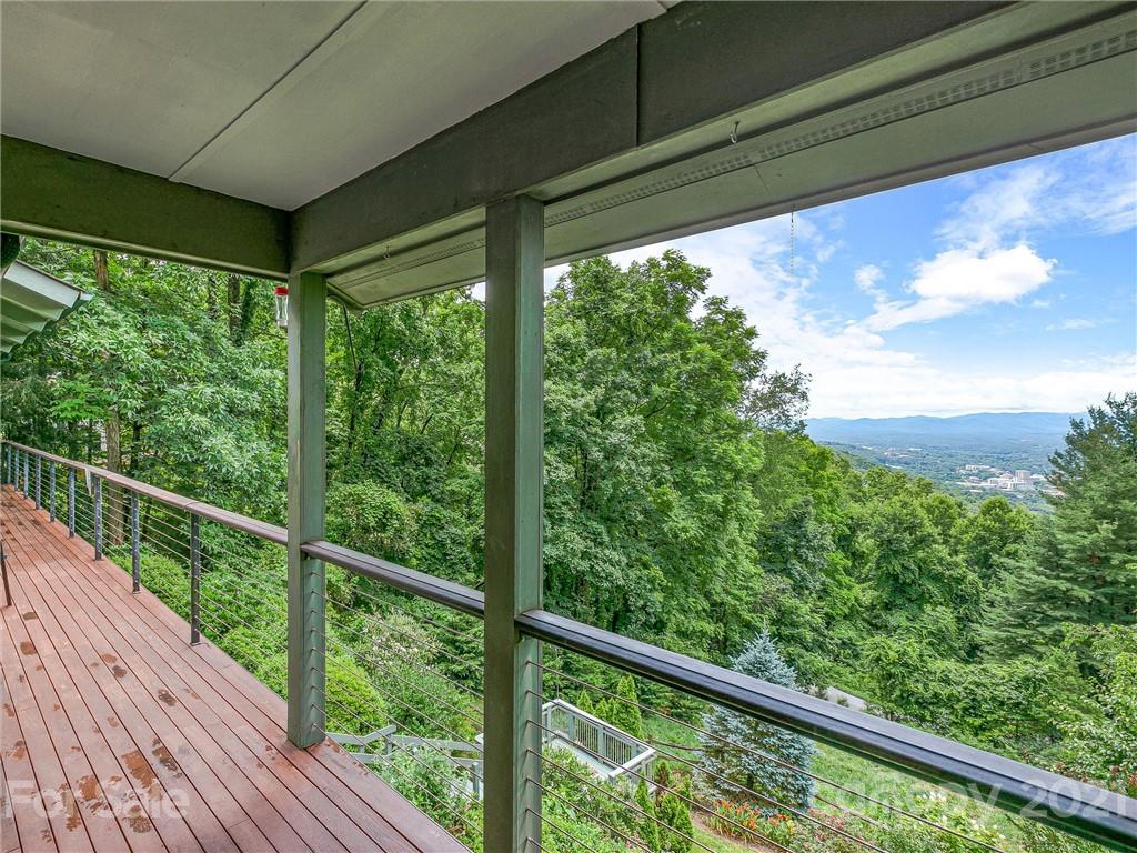 22 Sunset Summit Asheville, NC 28804 - Photo 38 of 42 a view of a green field