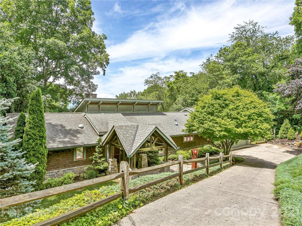 22 Sunset Summit Asheville, NC 28804 - Photo 41 of 42 an aerial view of a house