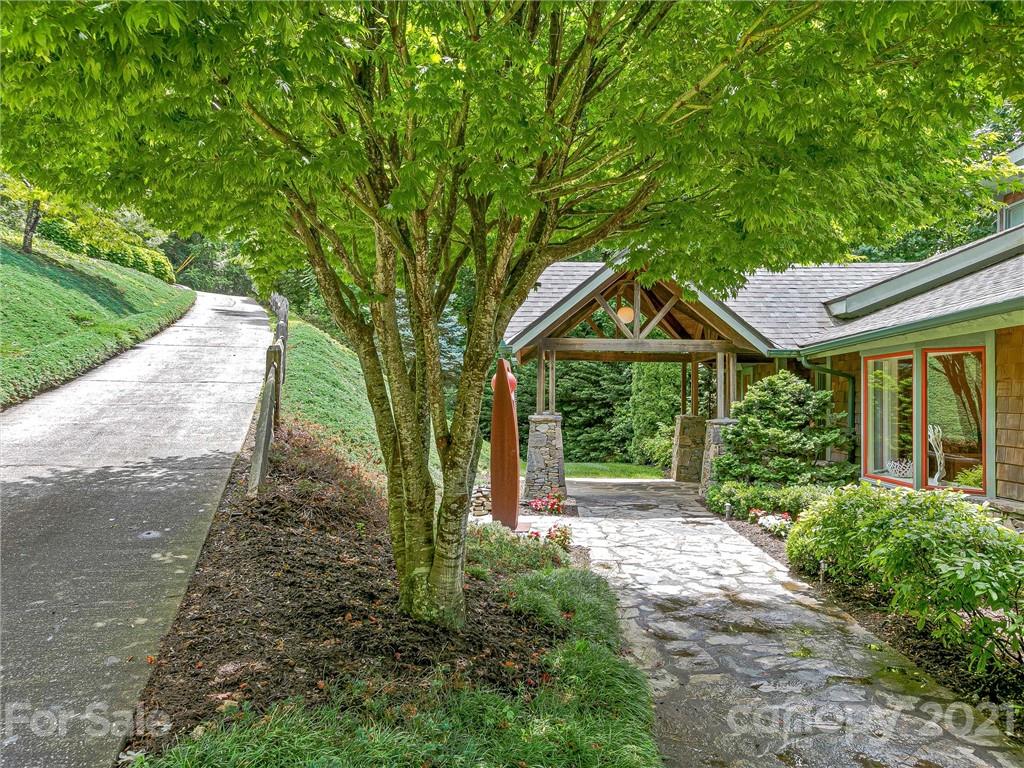 22 Sunset Summit Asheville, NC 28804 - Photo 42 of 42 a front view of a house with garden