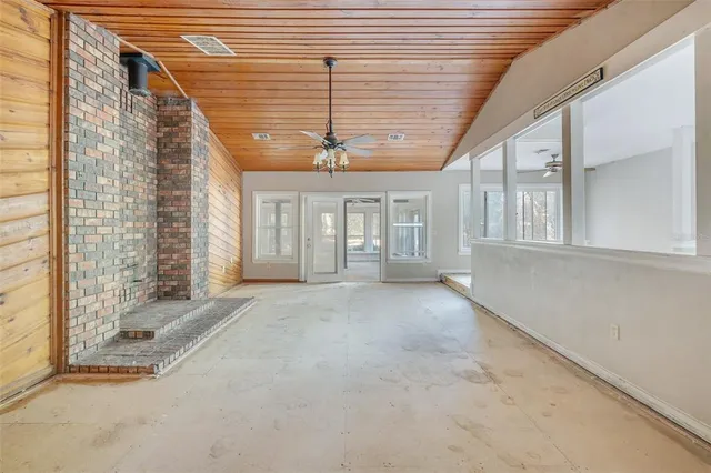 $239,950 | 1932 Queenswood Drive, Tallahassee, FL 32303