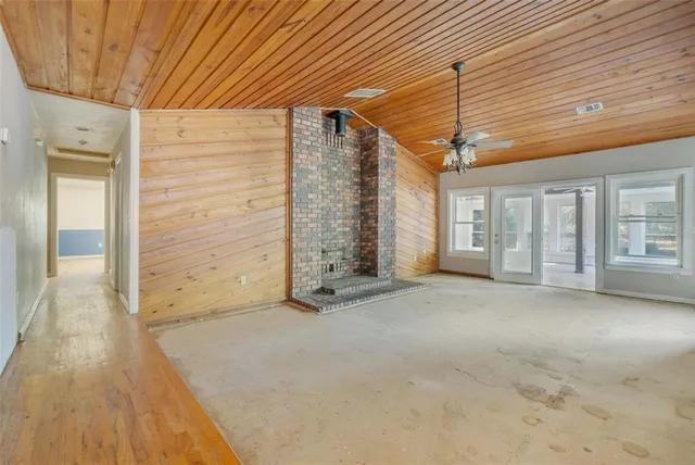 $239,950 | 1932 Queenswood Drive, Tallahassee, FL 32303