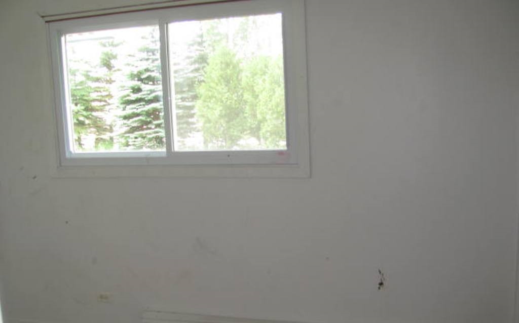 904 Greg Road Petoskey, MI 49770 - Photo 14 of 26 1853705-13.JPG